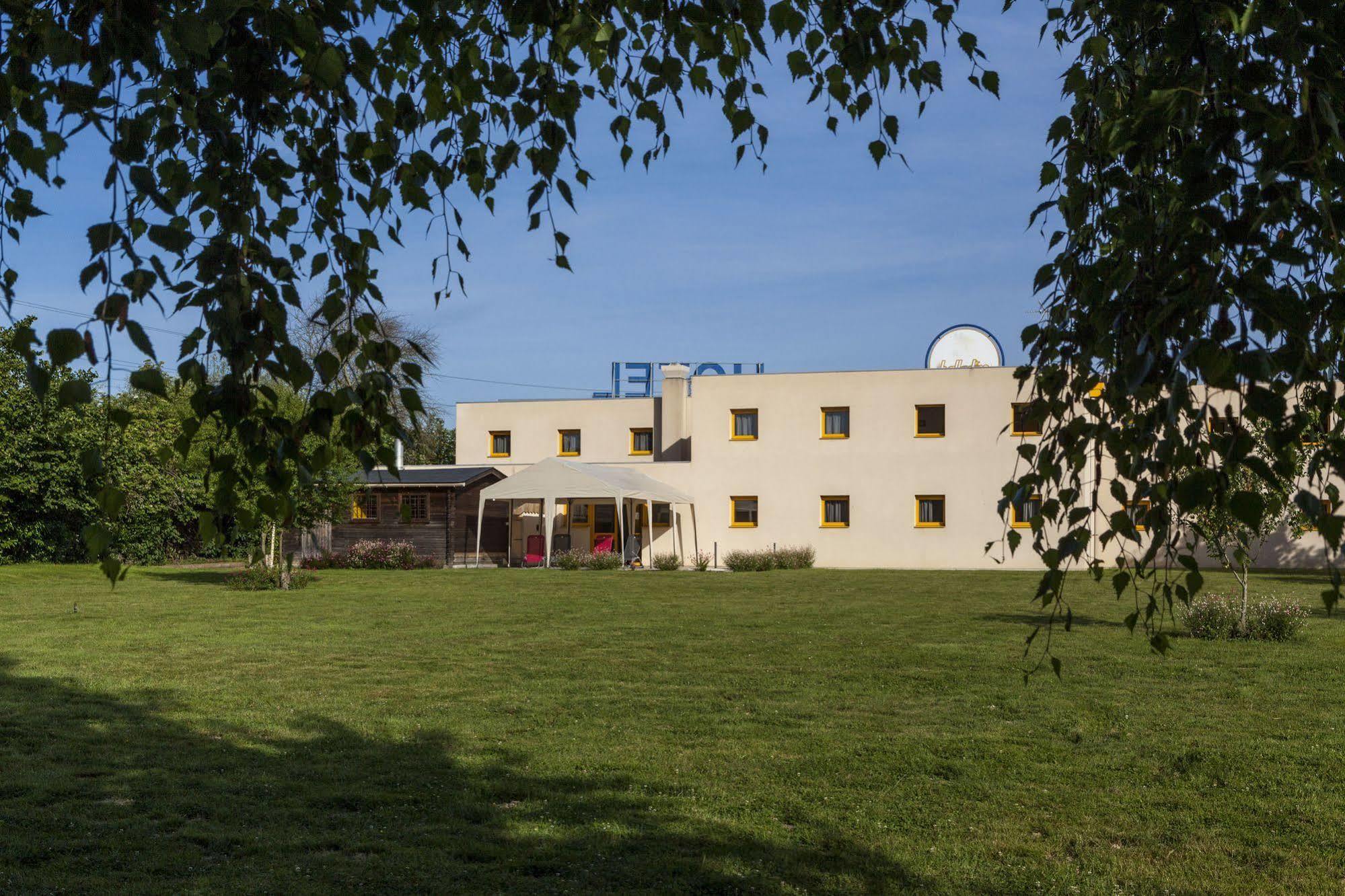 B&B Hotel Angers Parc Expos Верьер-ан-Анжу Экстерьер фото